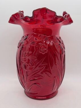 Vintage Fenton Amberina Ruby Red Daffodil Flower Vase UV Glow Orange Crest 8"